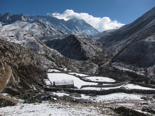 The only snow of our trek, adding a picture postcard touch to an already picturesque farm just below Pheriche.
